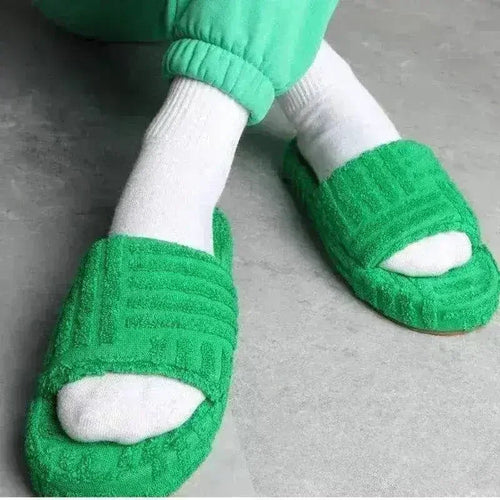 Flat Thick Furry Slippers Women Comfort Leisure Beach Shoes